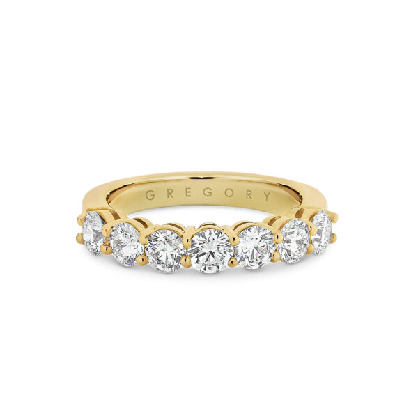 Grand Claw Set Diamond Band in Yellow Gold | B484