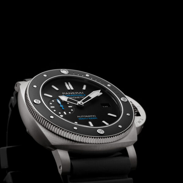 Panerai Submersible Amagnetic 47mm Black Rubber Strap | PAM01389