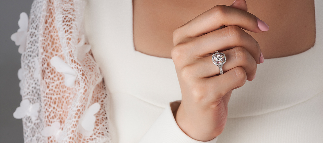 The Ultimate Guide to Buying an Engagement Ring