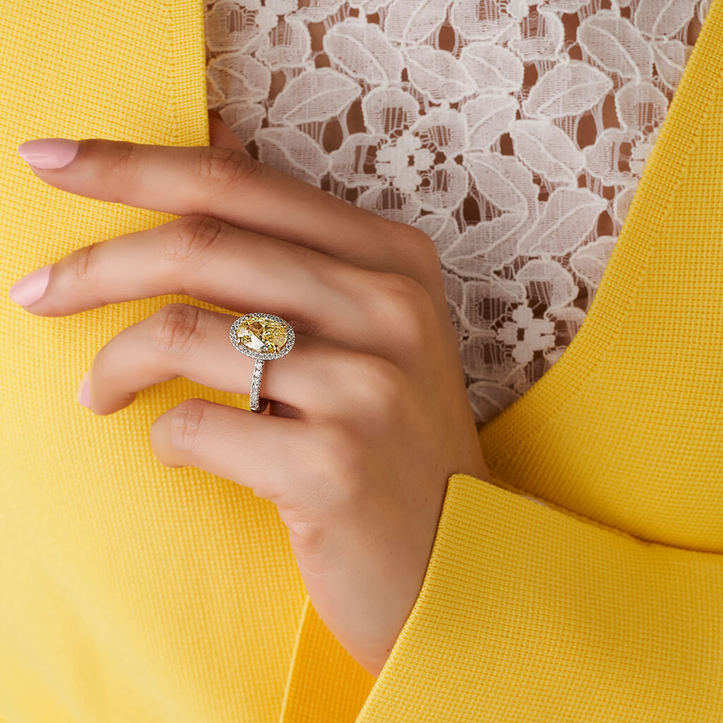 Yellow sales diamond halo