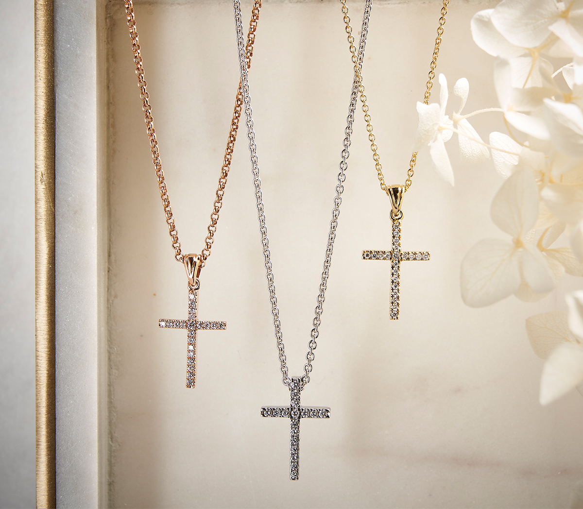 Diamond Cross white gold, yellow gold and rose gold