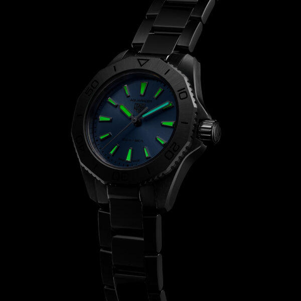 TAG Heuer Aquaracer Professional 200 Quartz 30mm Blue Dial Bracelet WBP1415.BA0622