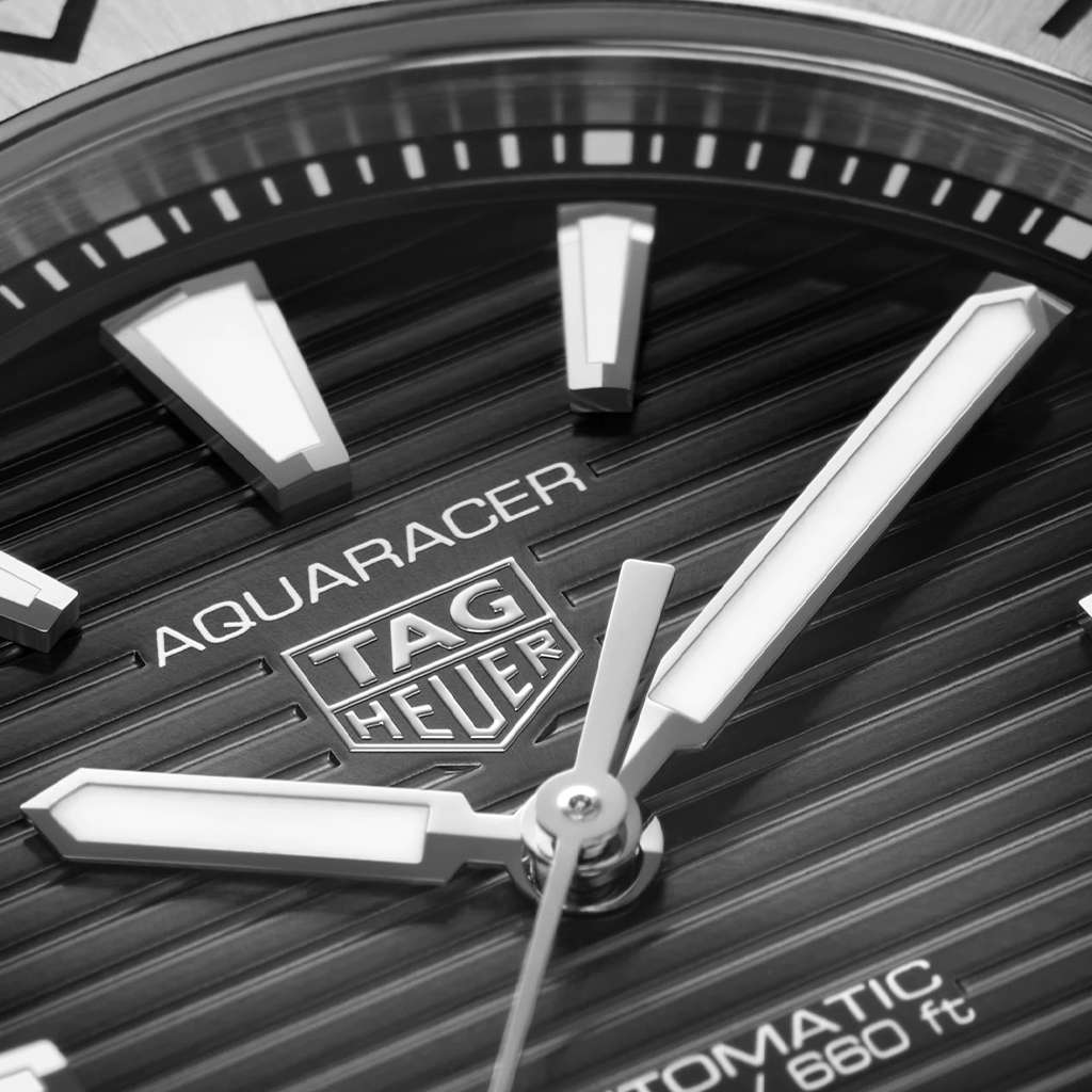 TAG Heuer Aquaracer Professional 200 Date 40mm