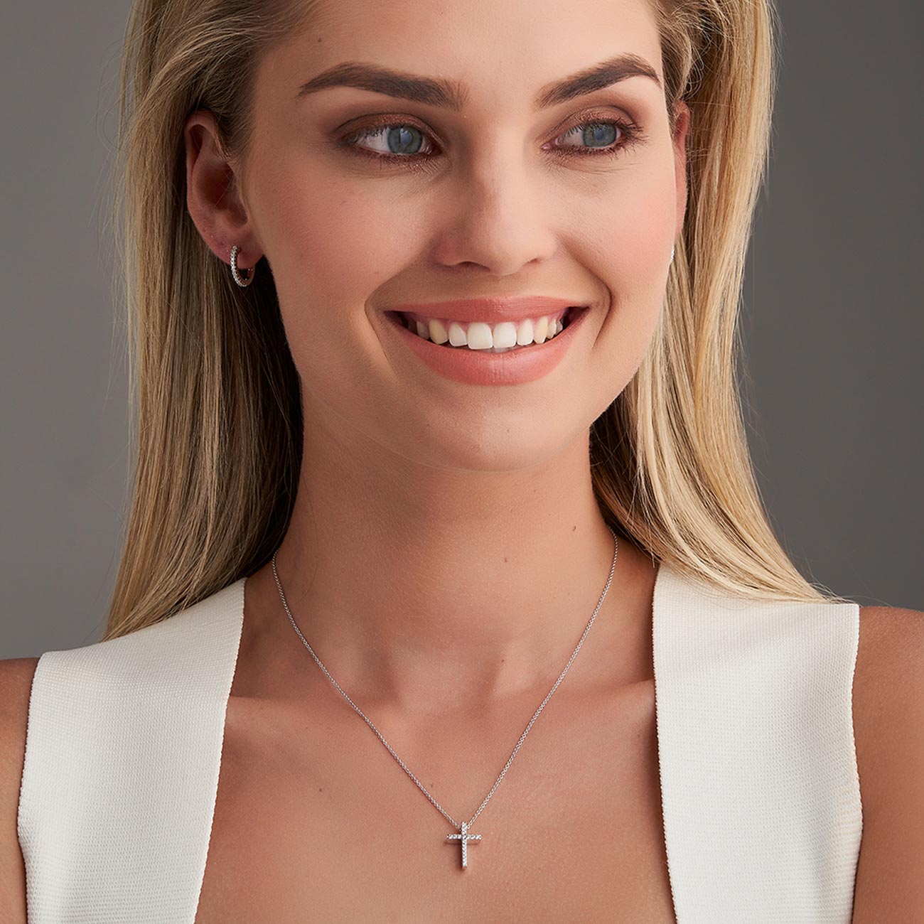 18K White Gold Slide Through Diamond Cross Pendant &#8211; Medium