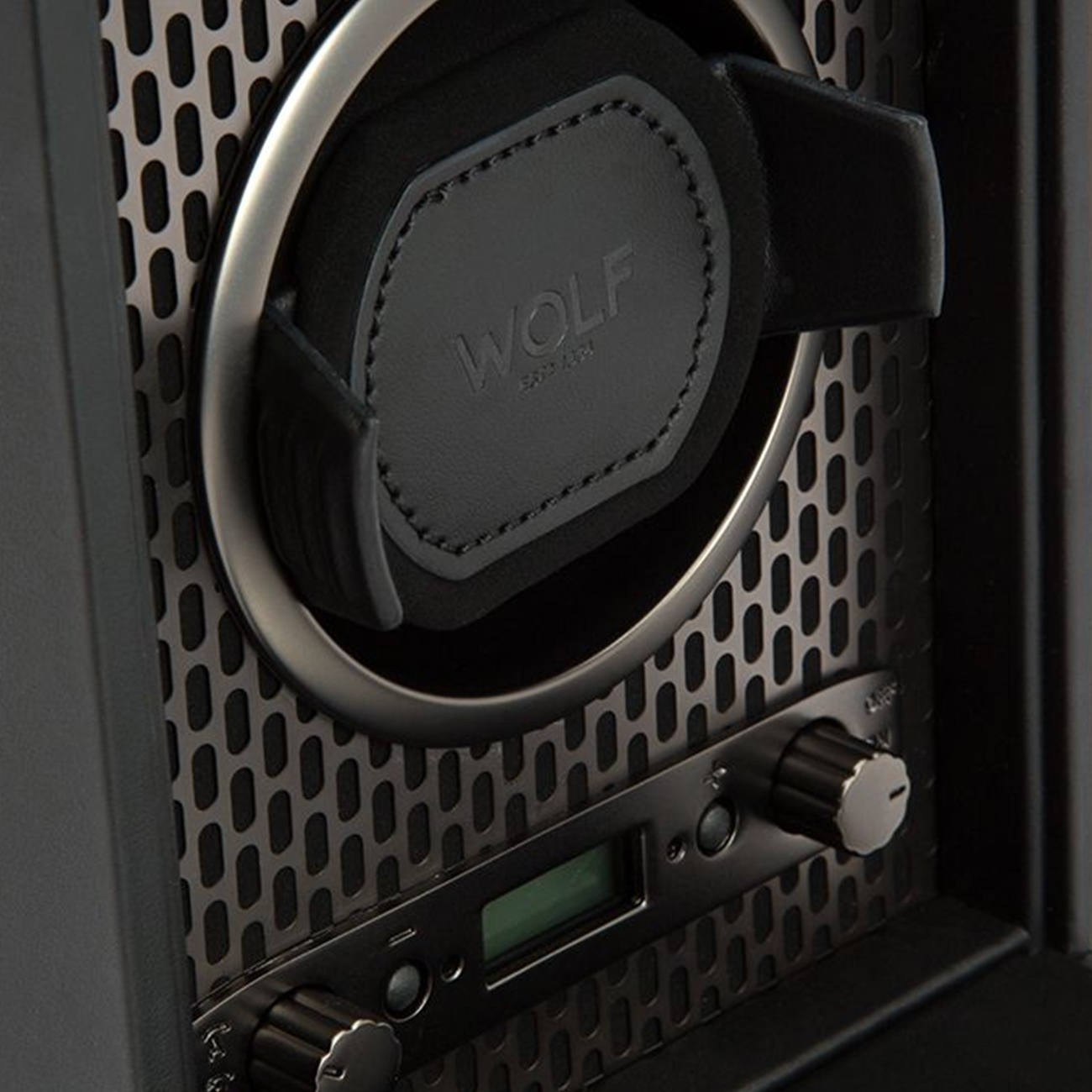 Wolf Axis Single Winder (Powder Coat)