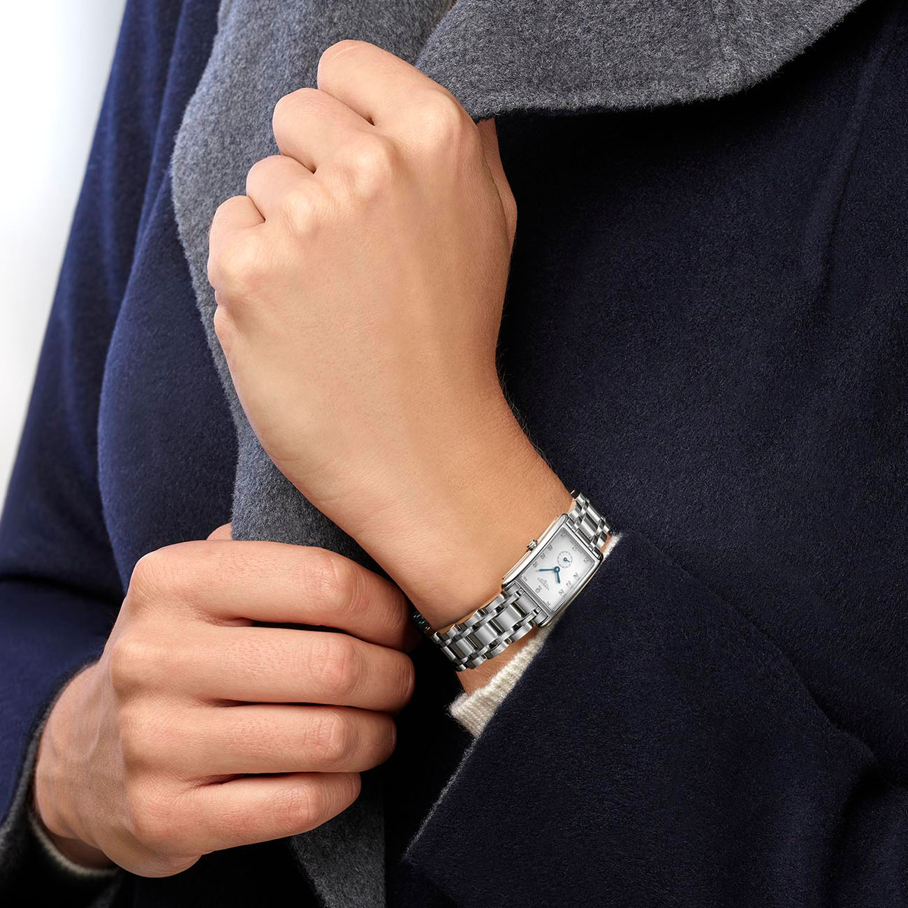 Longines DolceVita Steel Mother of Pearl Ladies Watch Longines DolceVita L5.255.4.87.6 steel mother of pearl rectangular watch