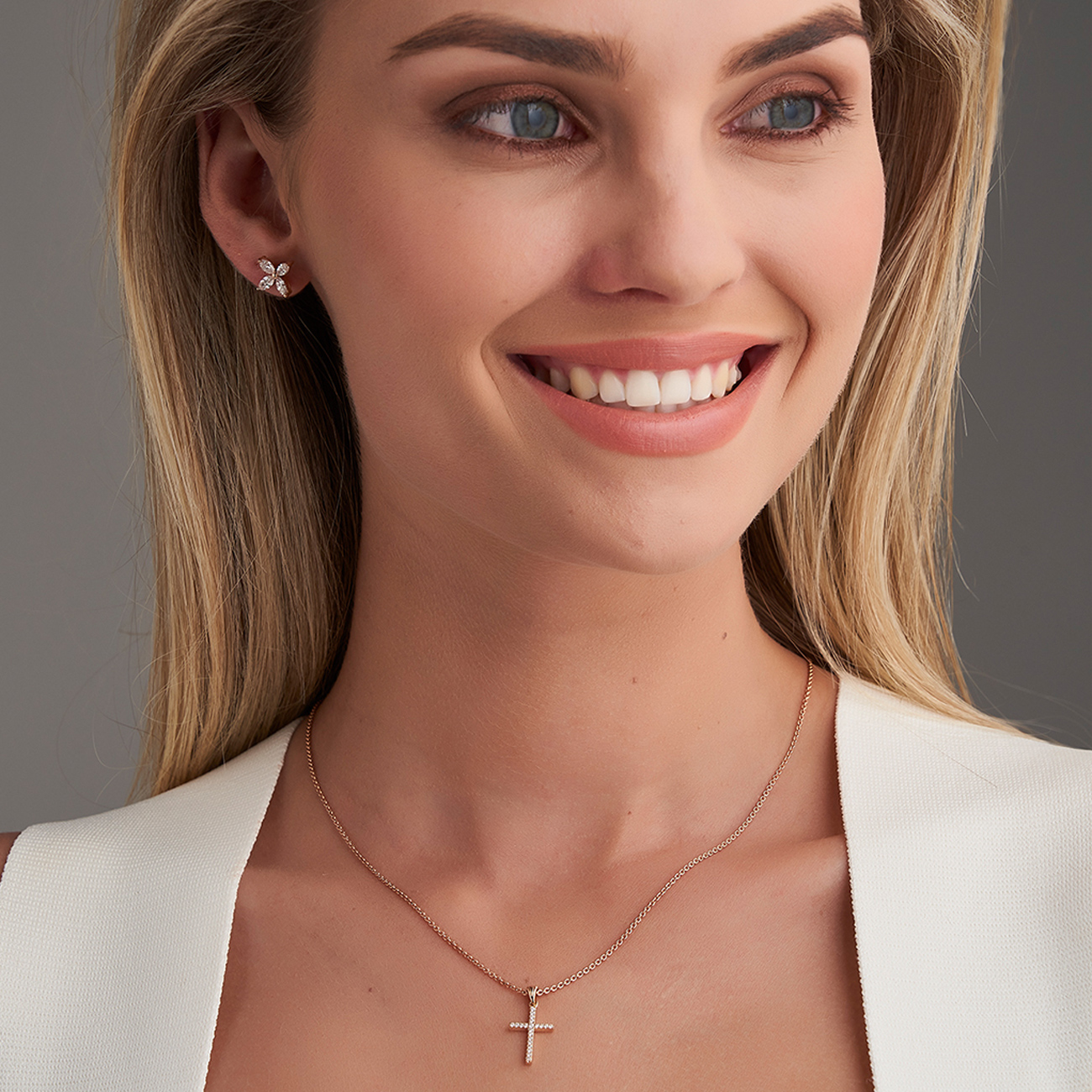 18K Rose Gold Claw Set Diamond Cross Pendant &#8211; Small