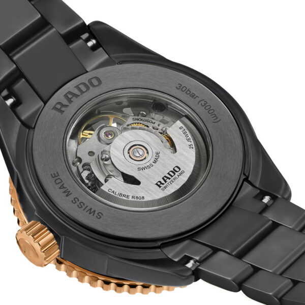 Rado Captain Cook High-Tech Ceramic Skeleton 43mm - R32192152