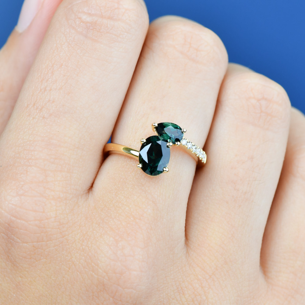 Teal Australian Sapphire Alba Ring