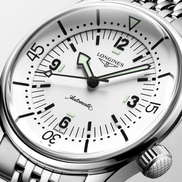 Longines Legend Diver 39mm watch with white matt dial and stainless steel bracelet