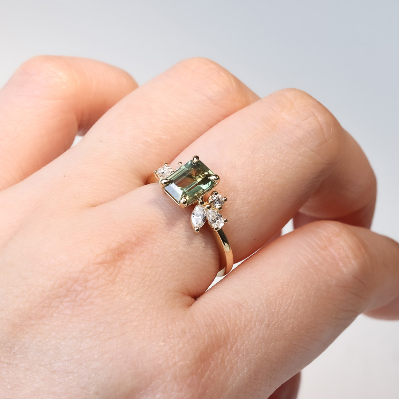 Teal Australian Sapphire Aurelia Ring