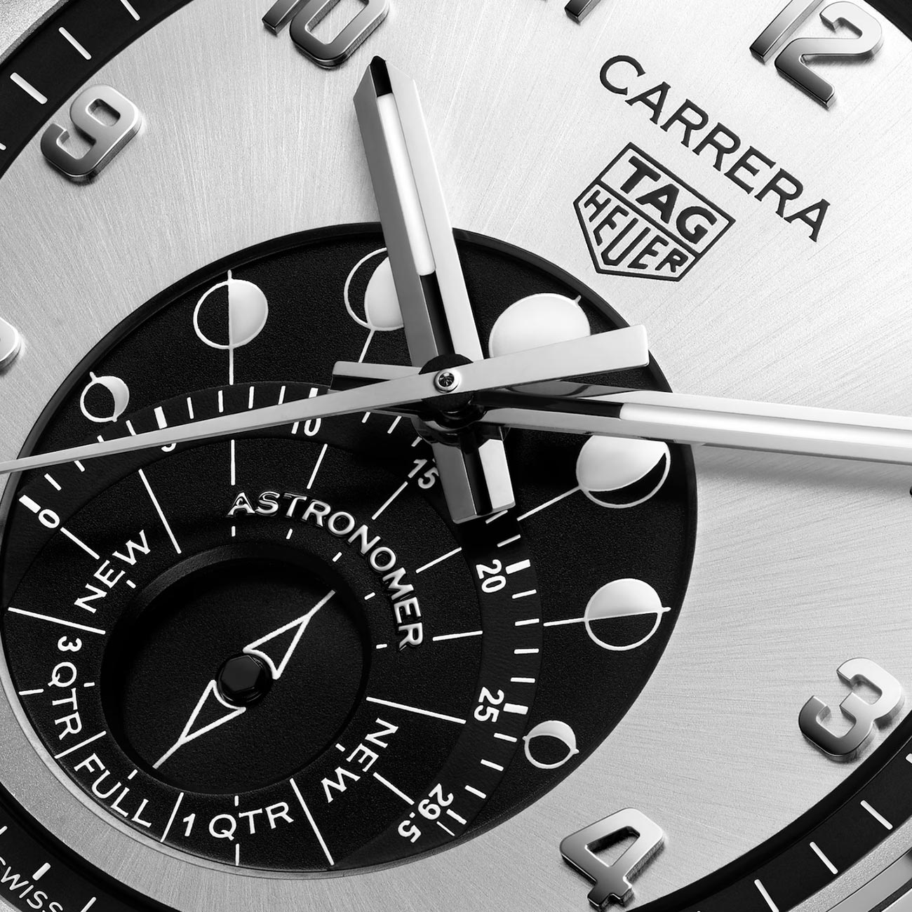 TAG Heuer Carrera Astronomer 39mm