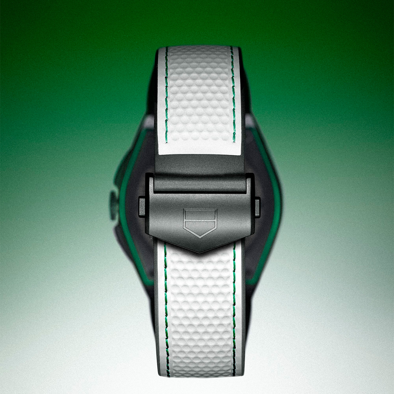 TAG-Heuer-Connected-Calibre-E5-45mm-SBT8A81.EB0335_BT_FULLFRAME_03