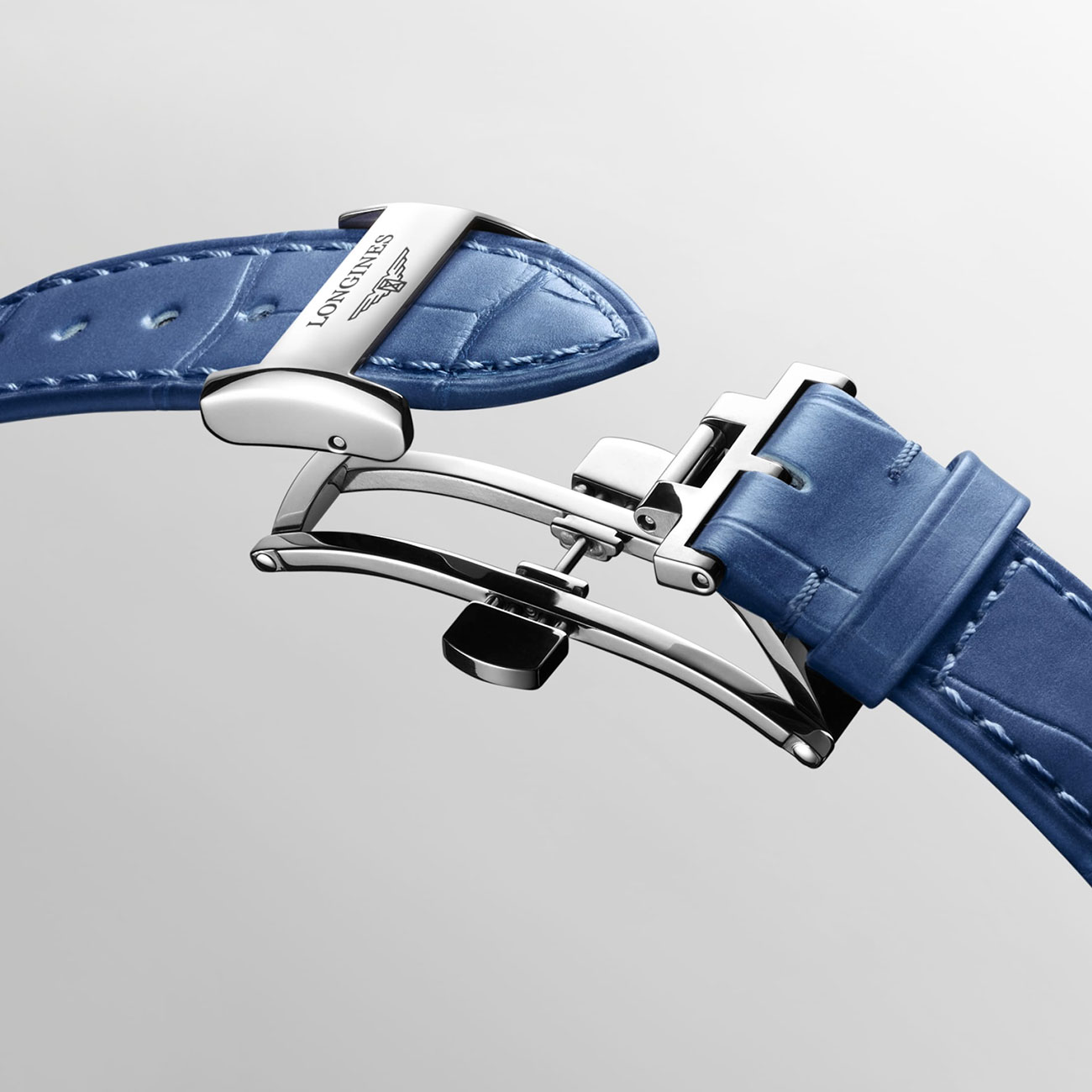 watch-collection-longines-primaluna-moonphase-l81260972-clasp Longines Primaluna Moonphase 34mm L81260972 with diamond indices, blue sapphire bezel, blue mop dial & blue alligator leather strap - clasp