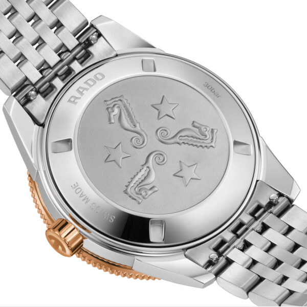 Rado Captain Cook Automatic R32225313 stainless steel dive watch
