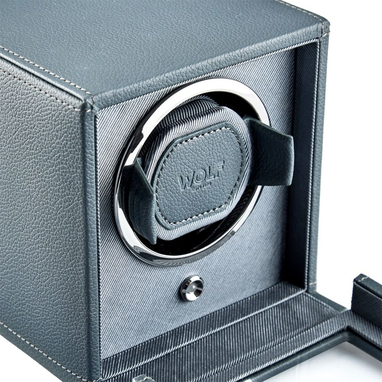 Wolf Cub Winder with Cover Future Grey Wolf Cub Winder with Cover Future Grey automatic watch winder in vegan leather