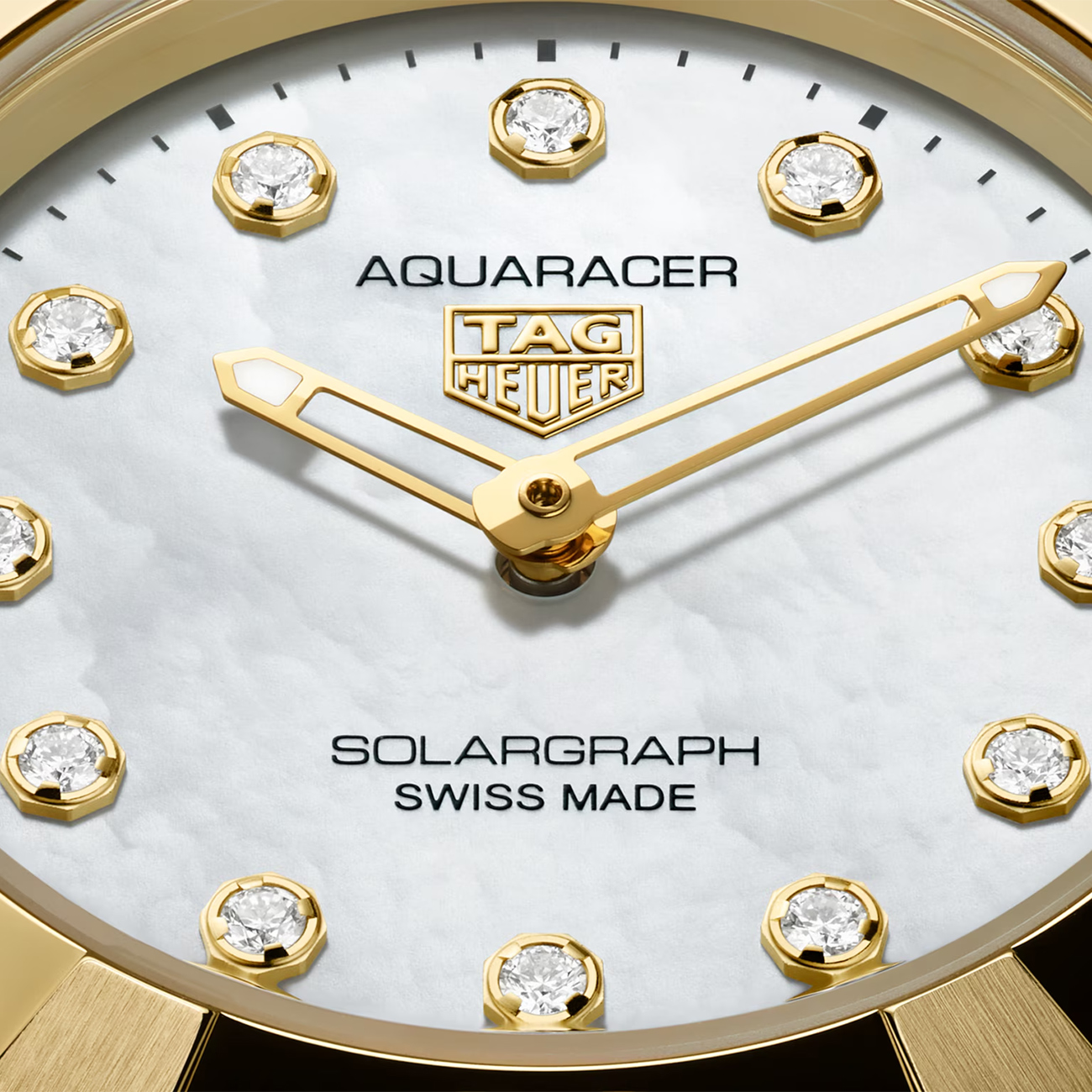 TAG Heuer Aquaracer 28mm WBP1422.BB0006 Watch TAG Heuer Aquaracer 28mm WBP1422.BB0006 women’s luxury two-tone watch with mother-of-pearl dial