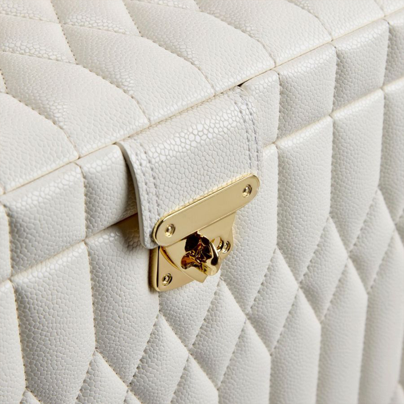 WOLF Lauren Medium Jewellery Box Ivory 349752 WOLF Lauren Medium Jewellery Box in Ivory, SKU 349752, with multiple jewellery storage compartments