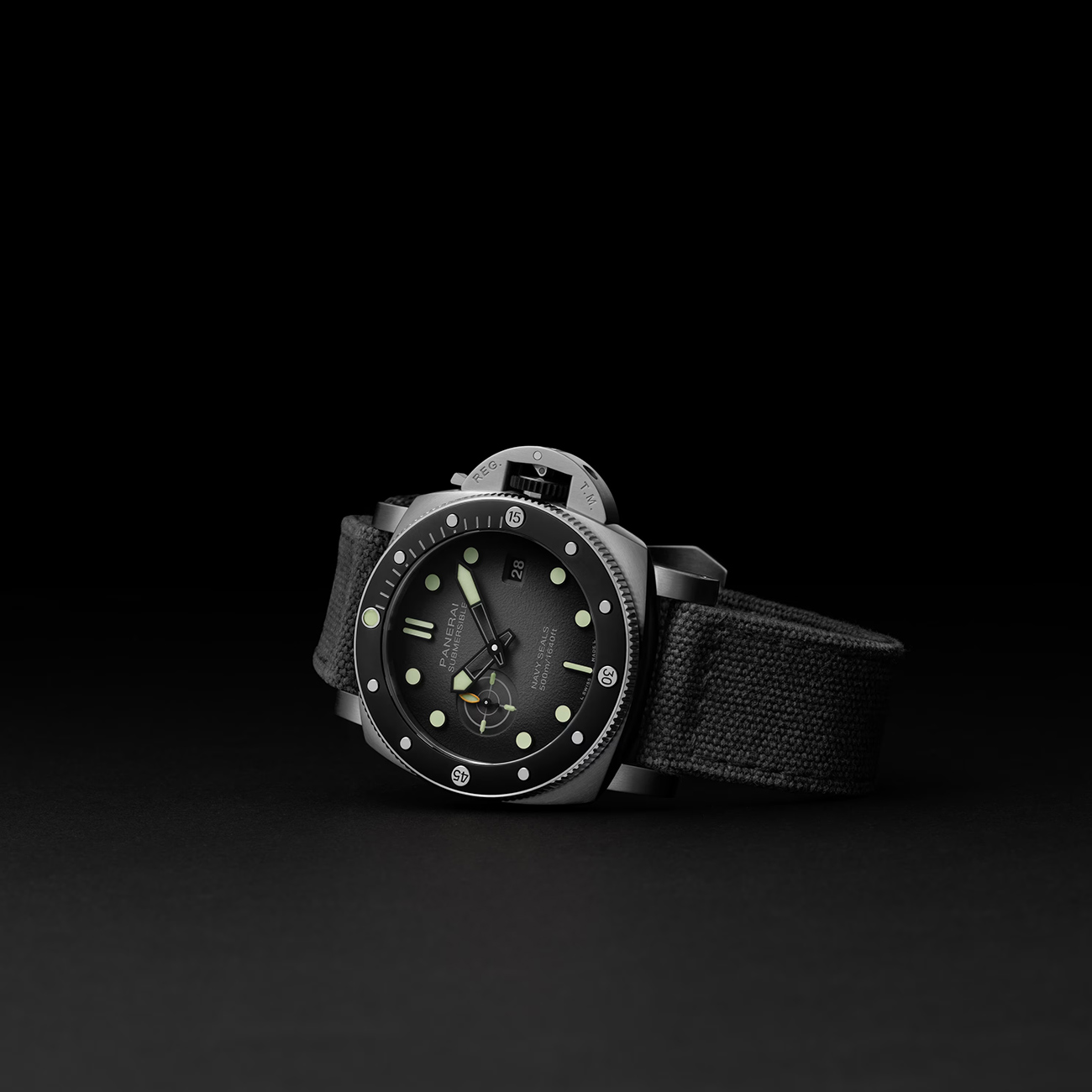 Panerai Submersible Navy SEALs PAM01738 44mm Panerai Submersible Navy SEALs PAM01738 44mm watch with anthracite dial and black ceramic bezel
