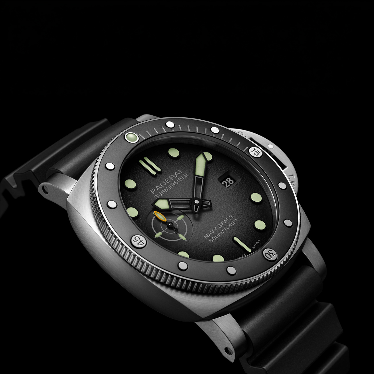 Panerai Submersible Navy SEALs PAM01738 44mm Panerai Submersible Navy SEALs PAM01738 44mm watch with anthracite dial and black ceramic bezel